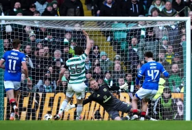 "Policajci uhapsili" Seltik u "Old Firmu", Nansi pred otkazom, Hartsu se smeši titula